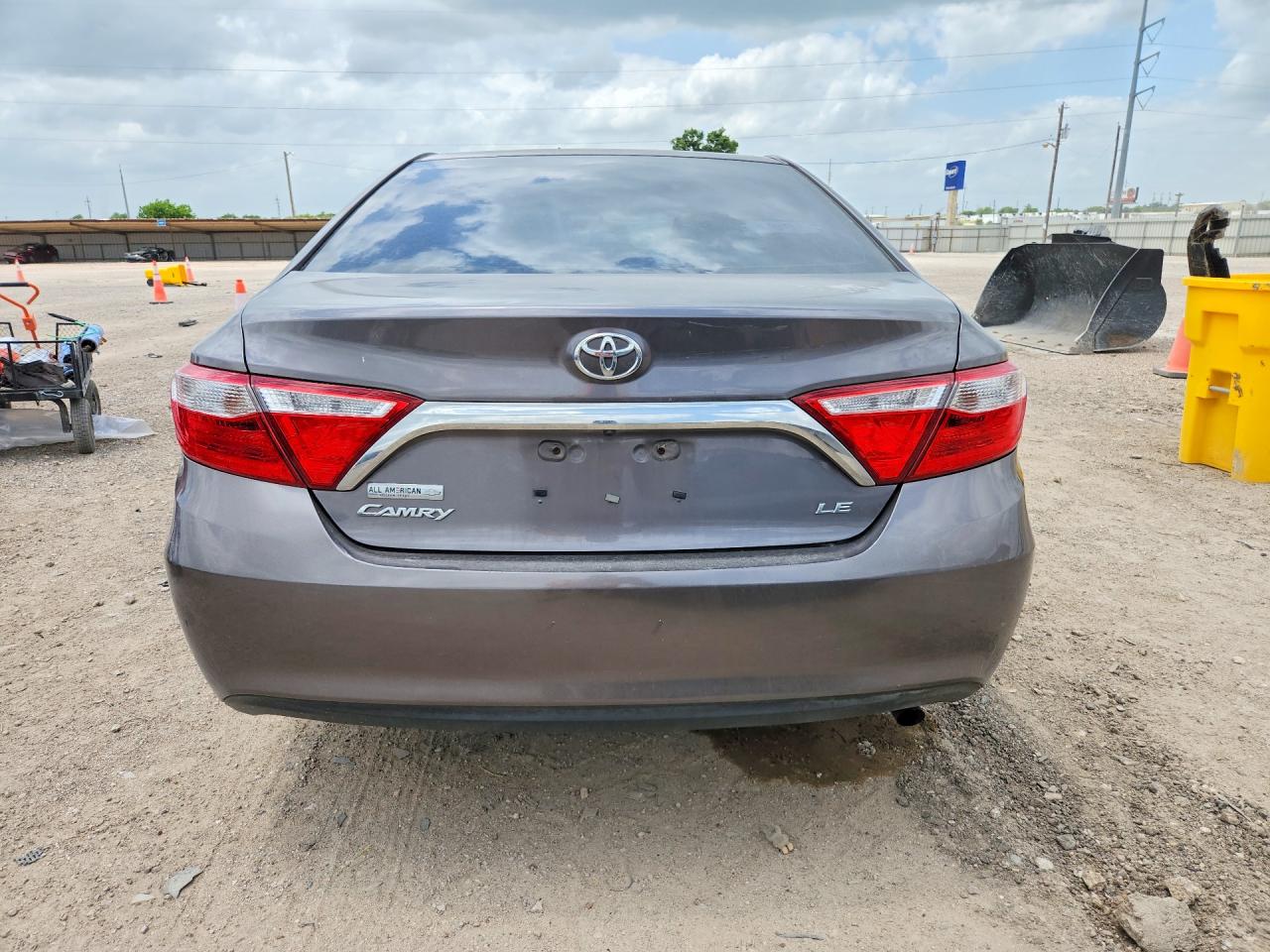 Toyota Camry Le