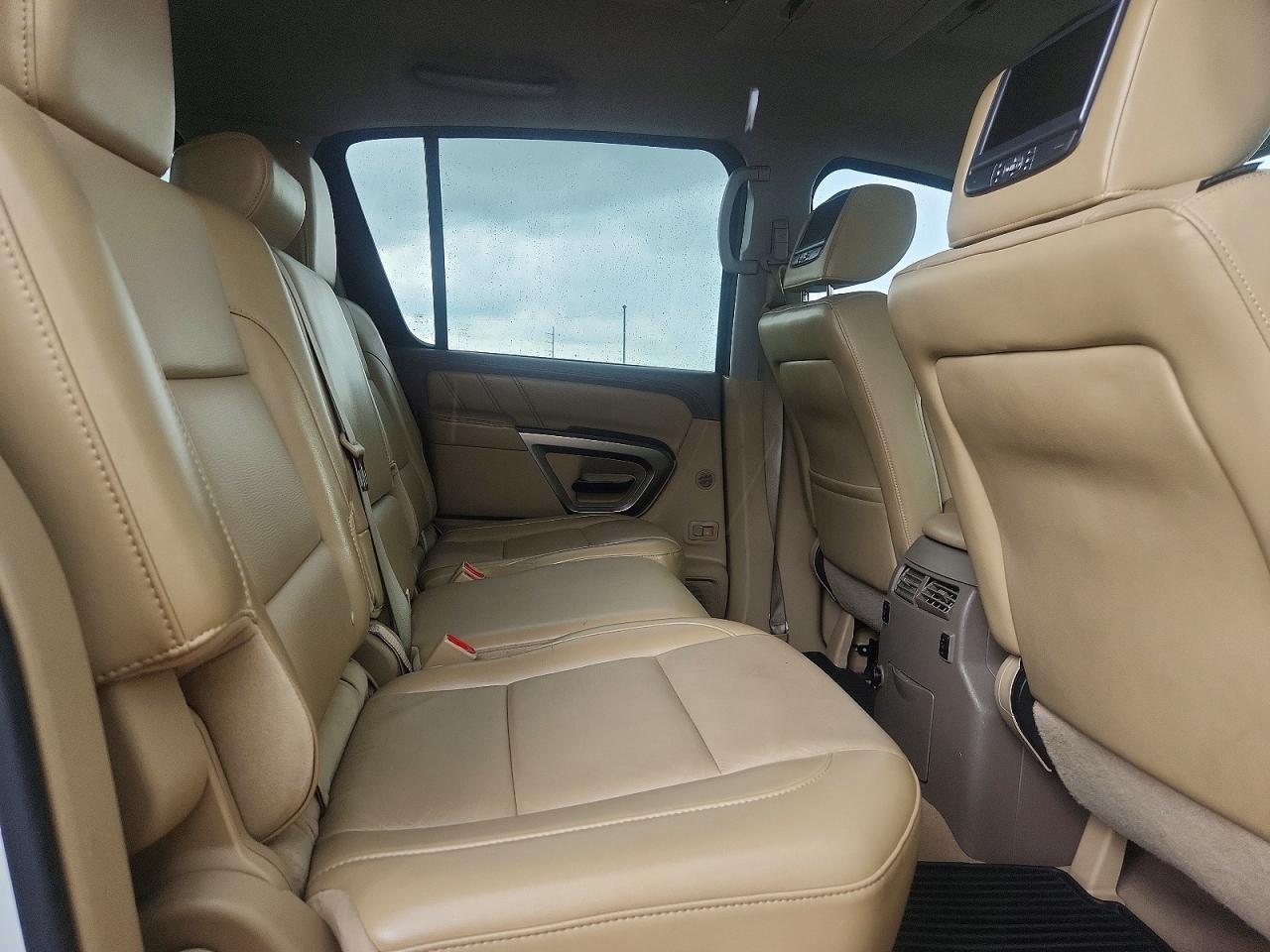 Nissan Armada Platinum