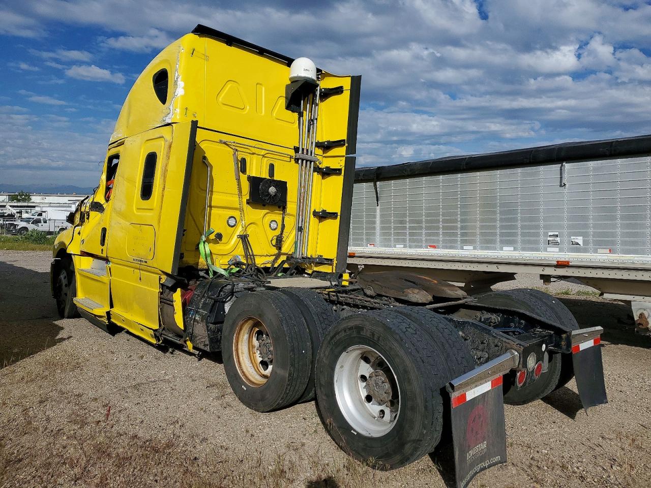 Freightliner Cascadia 126