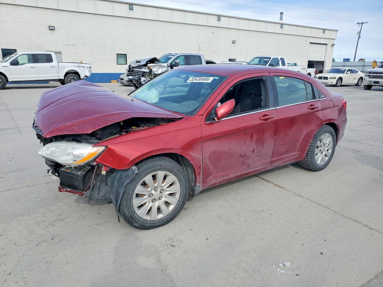 Salvage Chrysler 200 Image
