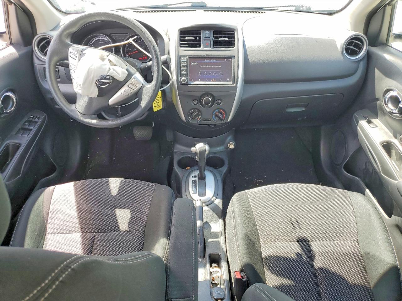 Nissan Versa Sv