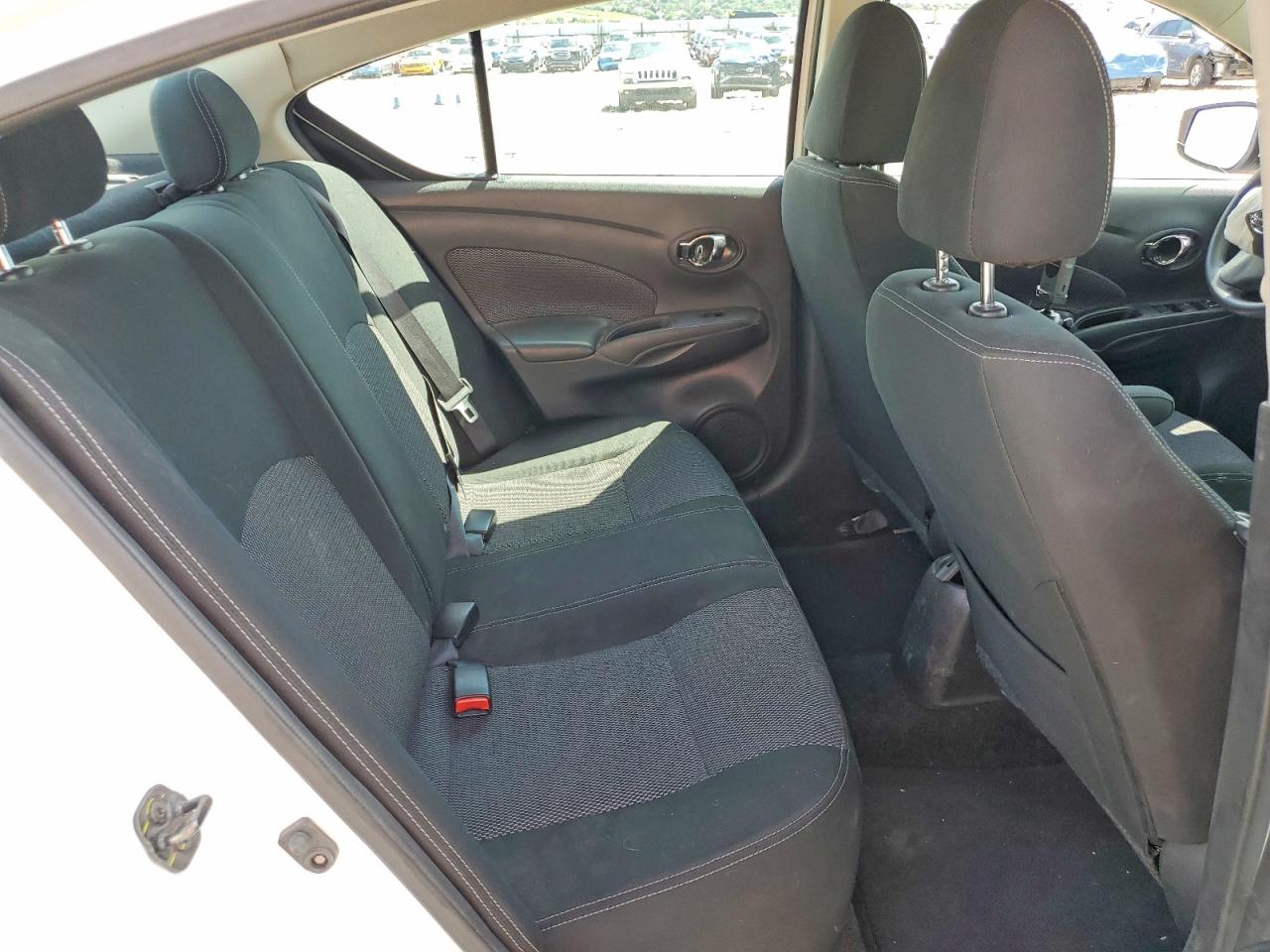 Nissan Versa Sv