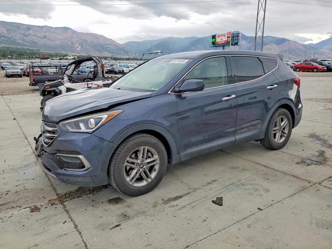 Salvage Hyundai SANTA FE Image