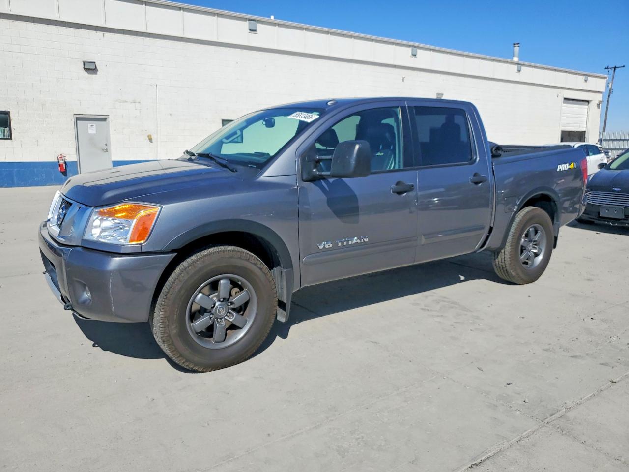 Salvage Nissan Titan Image