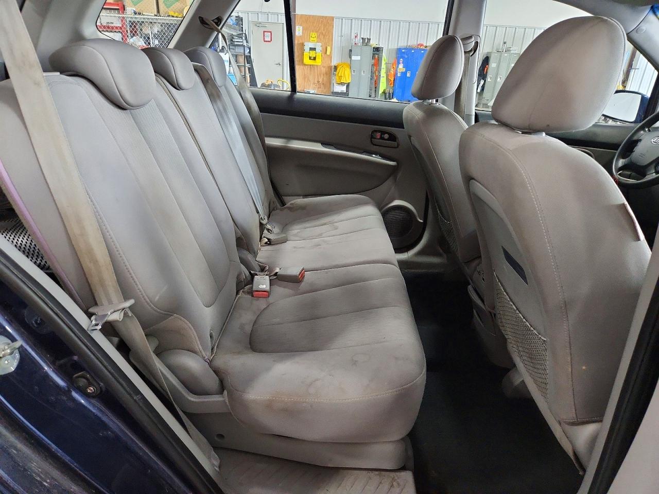 Kia Rondo Lx