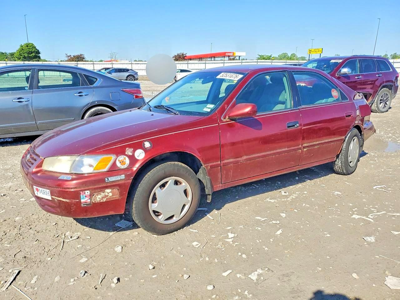 Salvage Toyota Camry Image