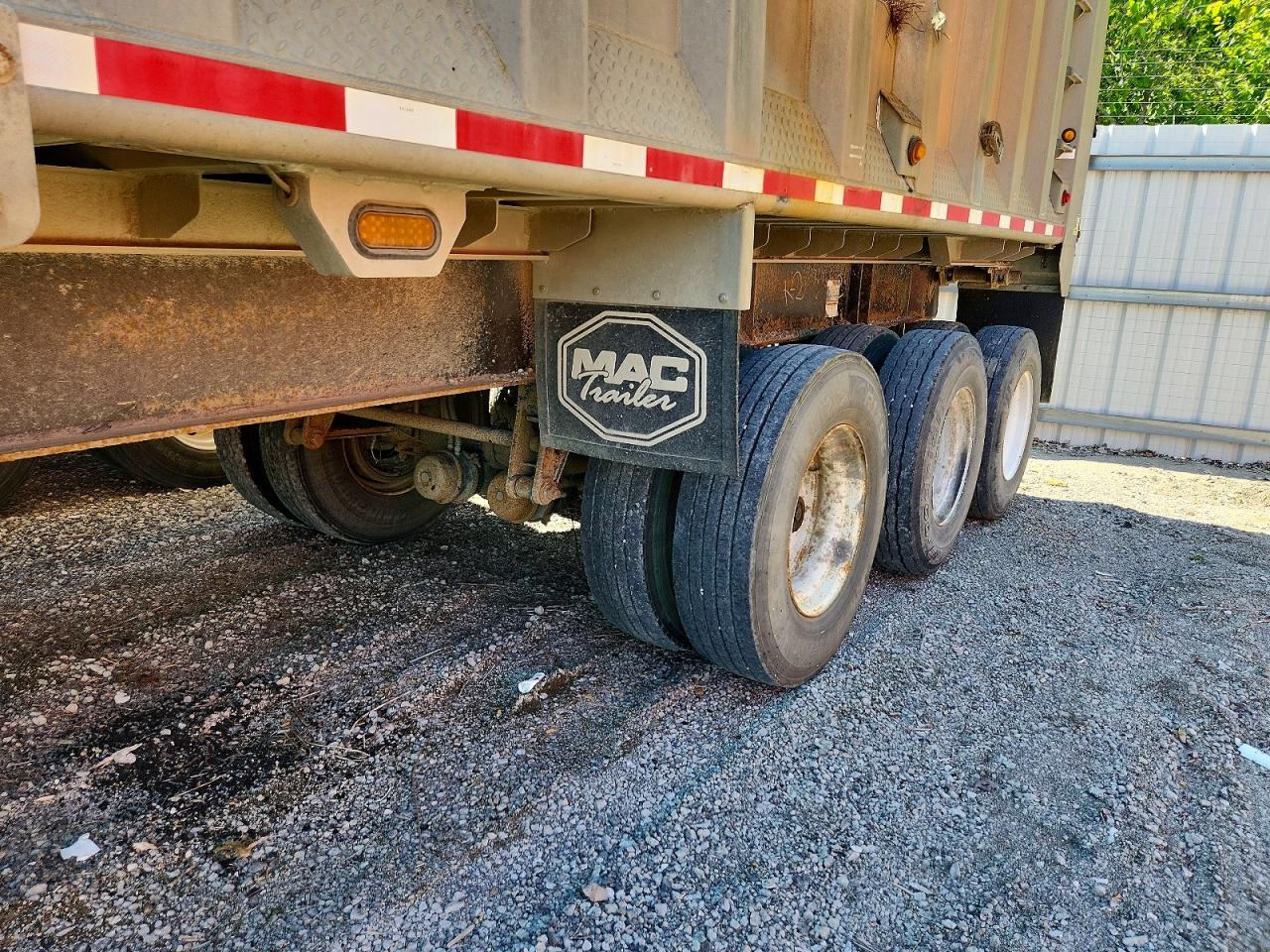 Mac Trailer