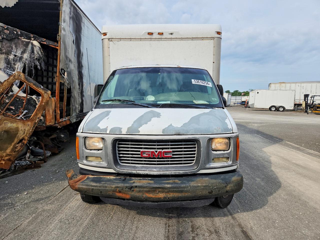 GMC Savana