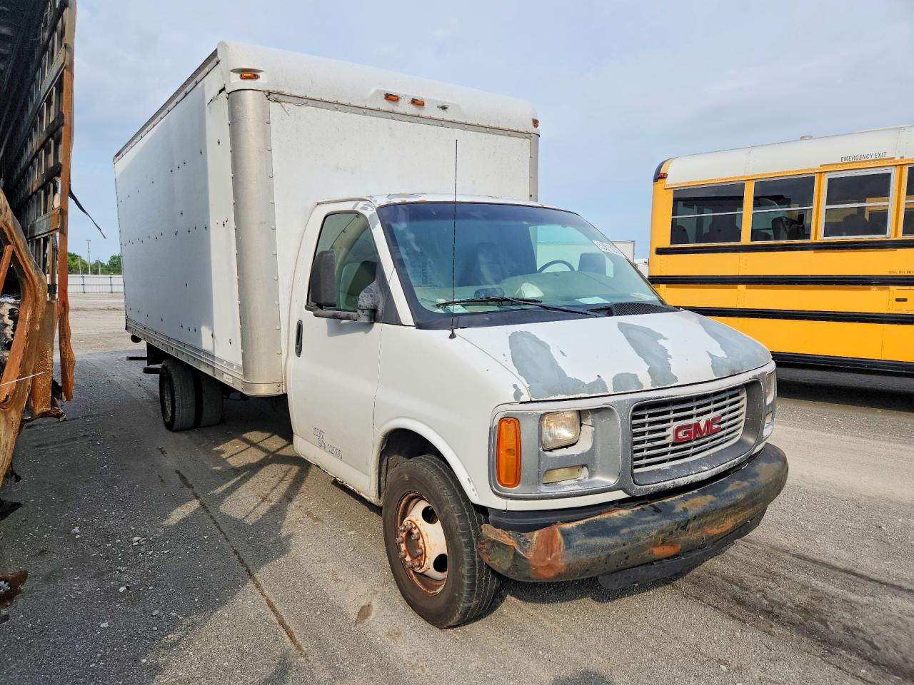 GMC Savana