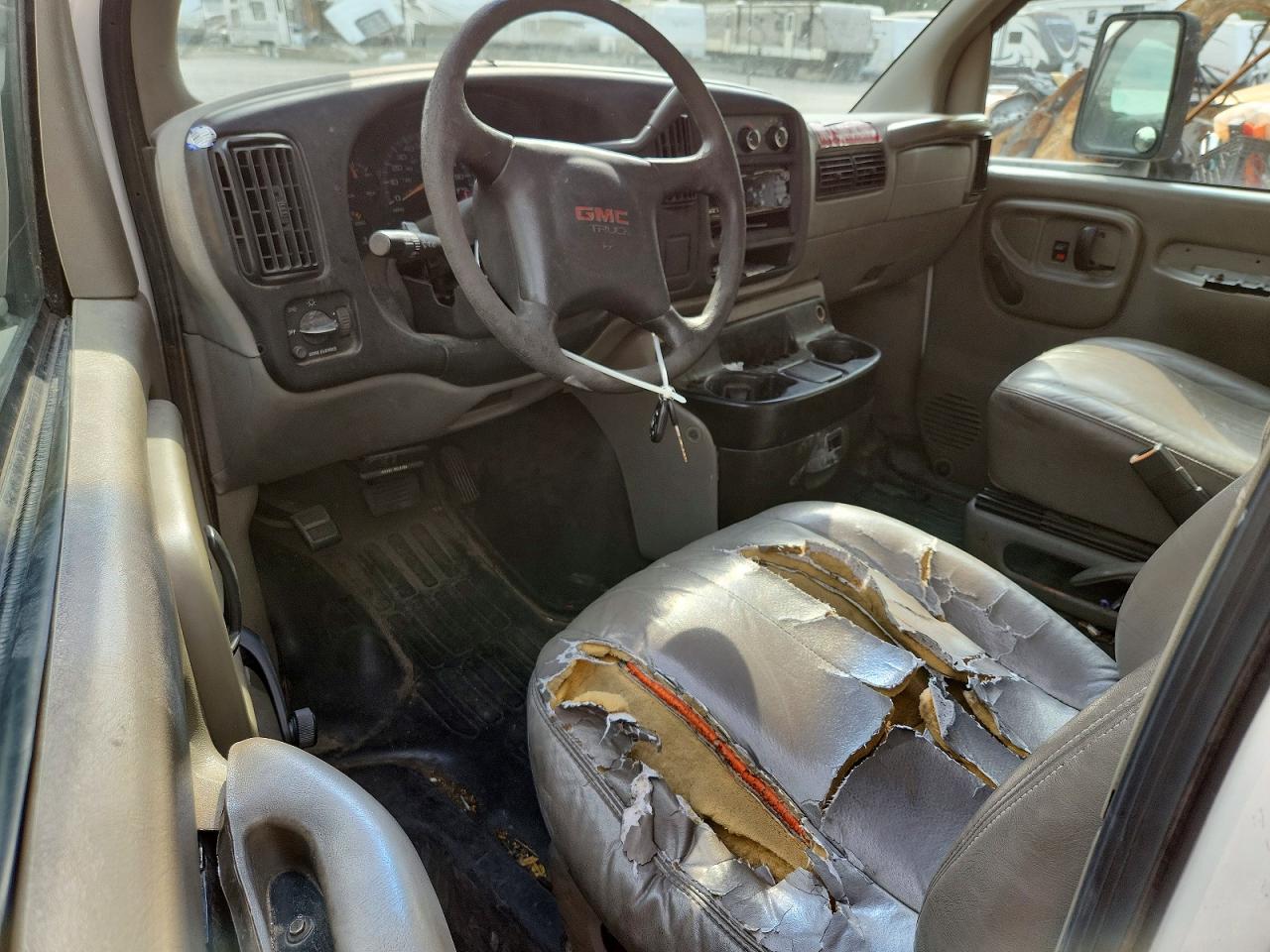 GMC Savana