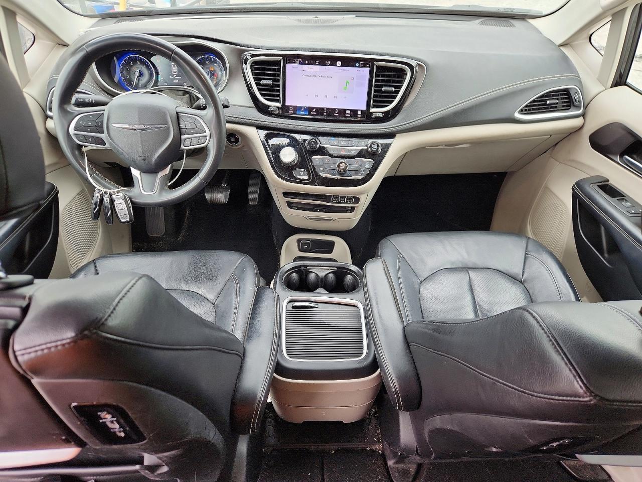 Chrysler Pacifica Touring L