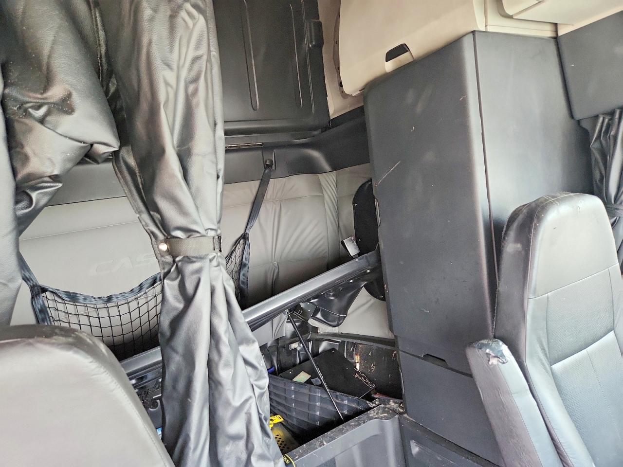 Freightliner Cascadia 126