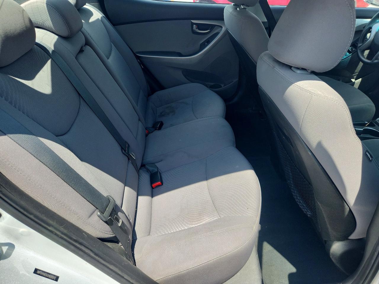 Hyundai ELANTRA Se
