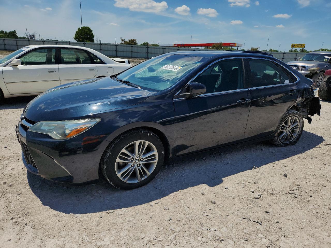 Salvage Toyota Camry Image