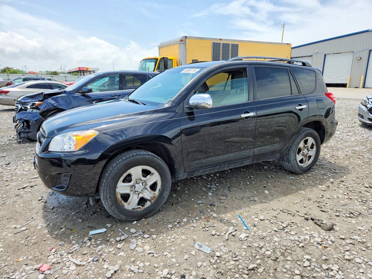 Salvage Toyota RAV4 Image