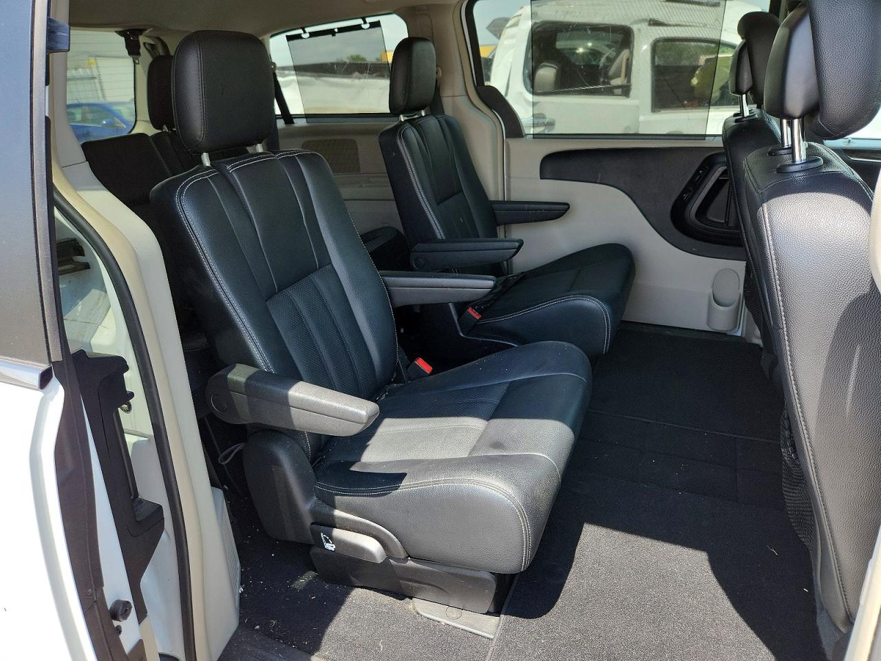 Chrysler Minivan Touring L