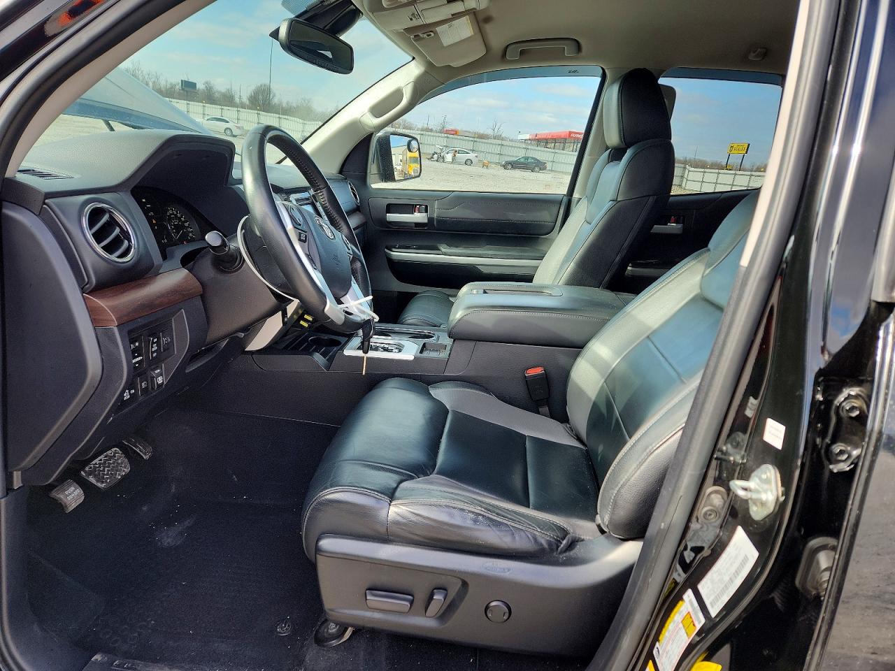 Toyota Tundra Double Cab Limited