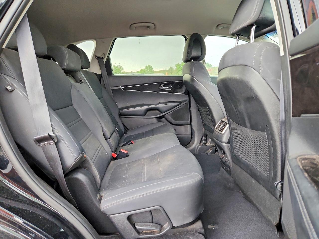 Kia Sorento Lx V6