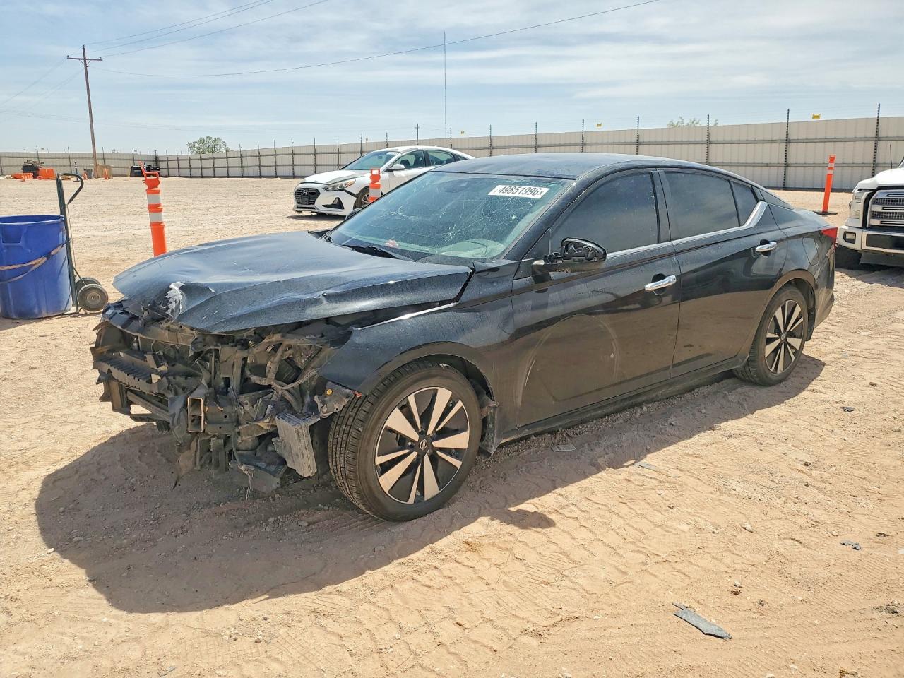 Salvage Nissan Altima Image