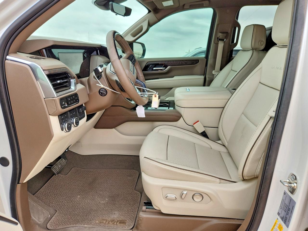 GMC Yukon Denali
