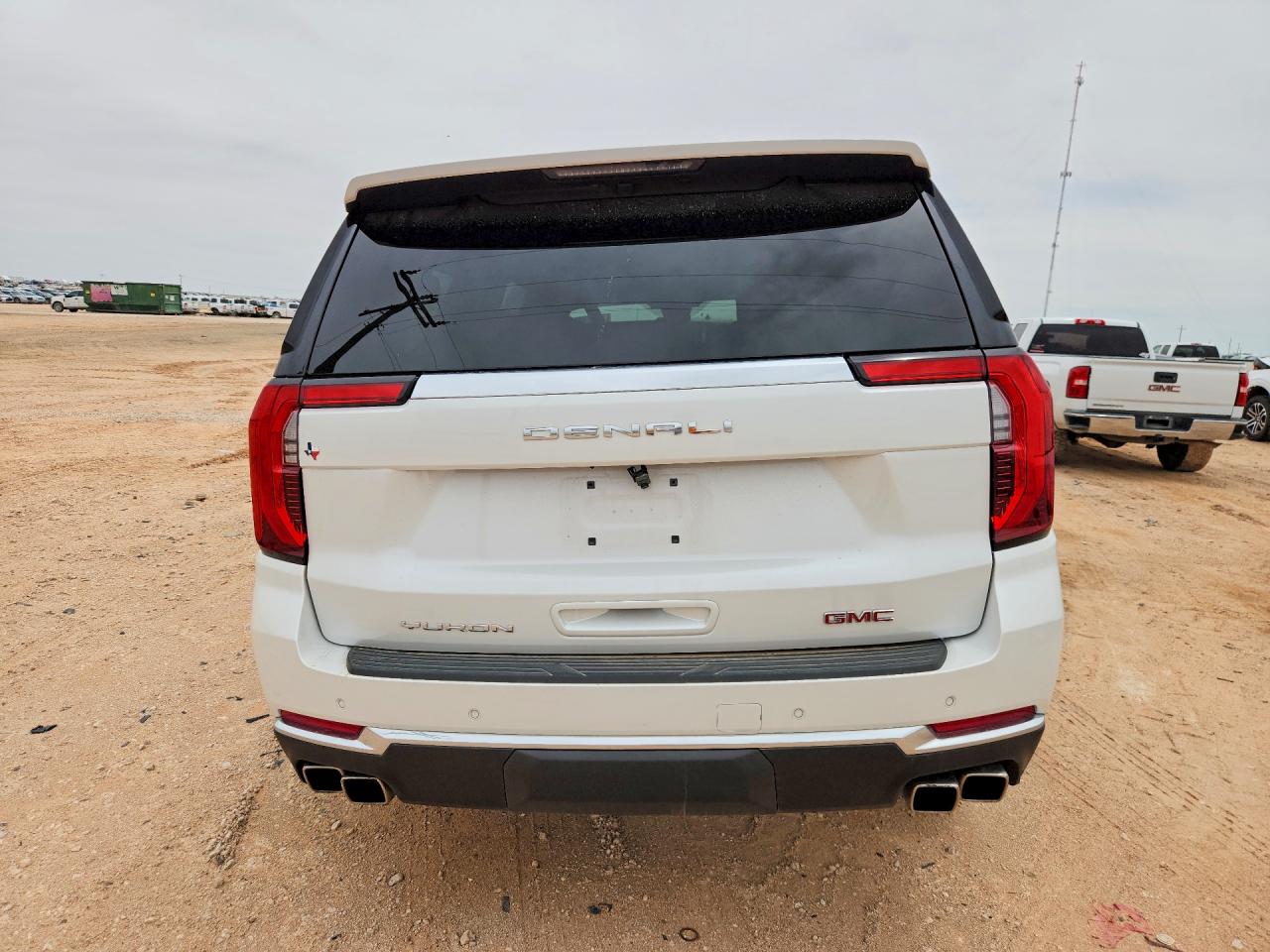 GMC Yukon Denali