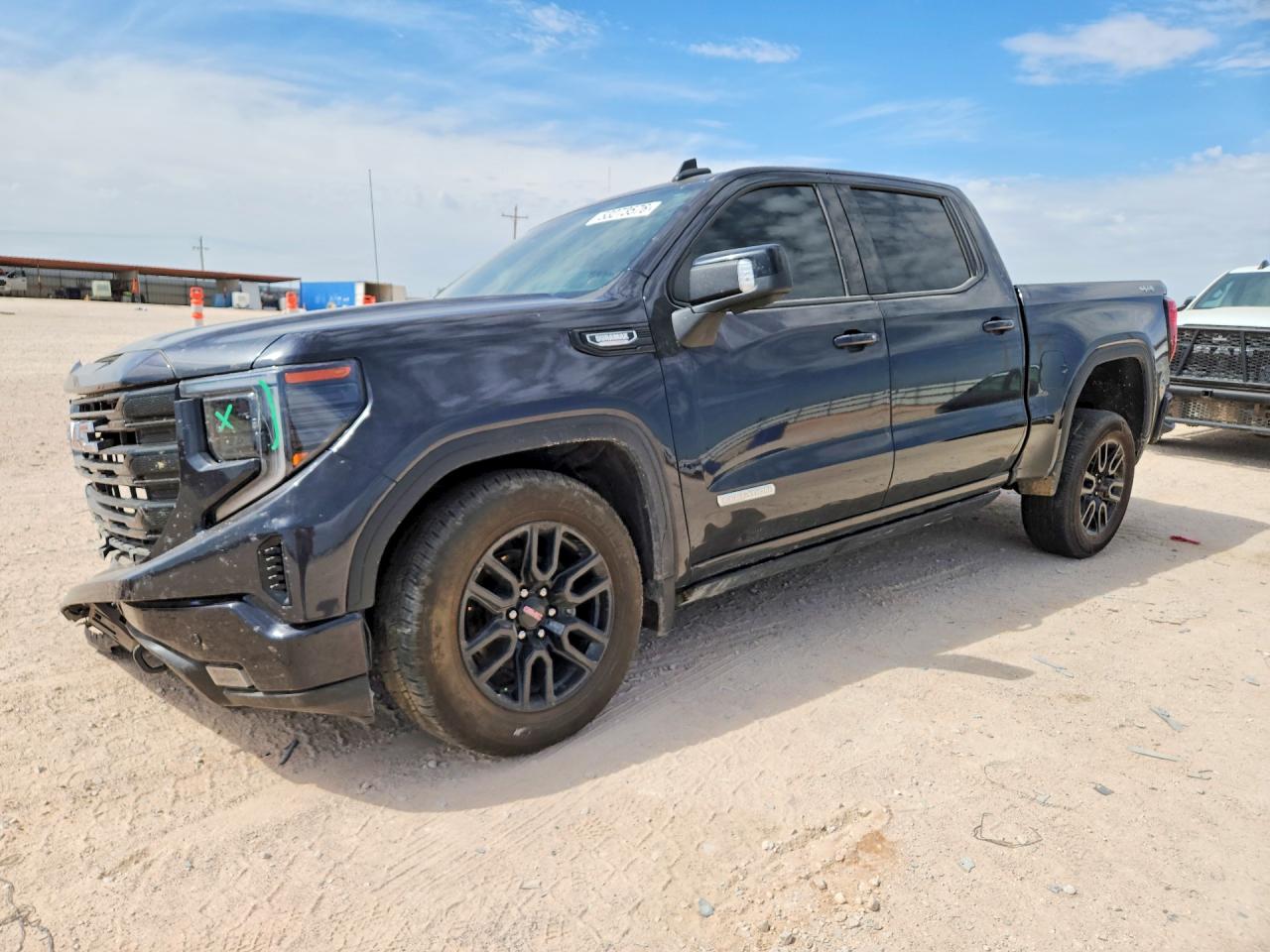Salvage GMC Siera15004 Image