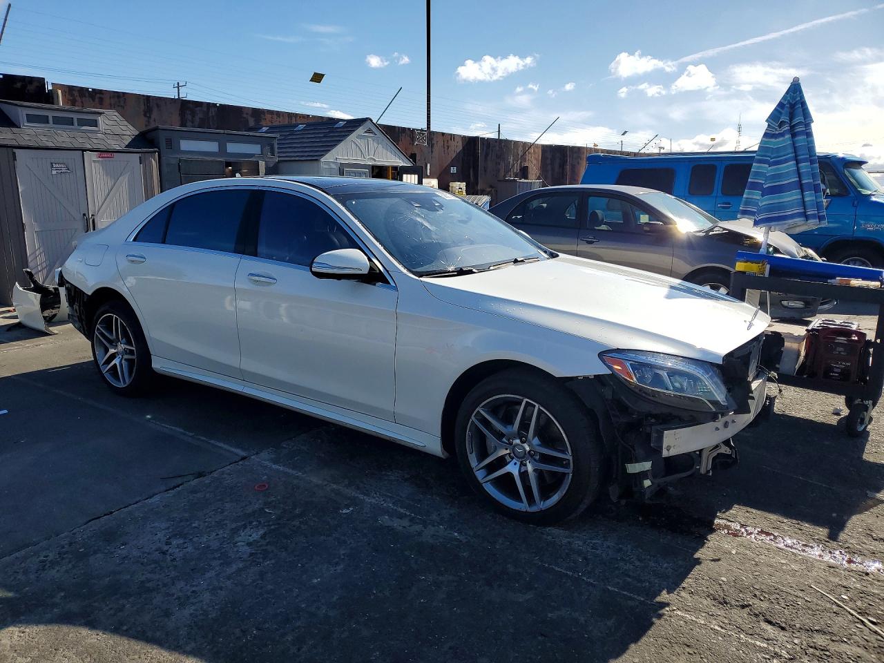 Mercedes-Benz S-Class 550