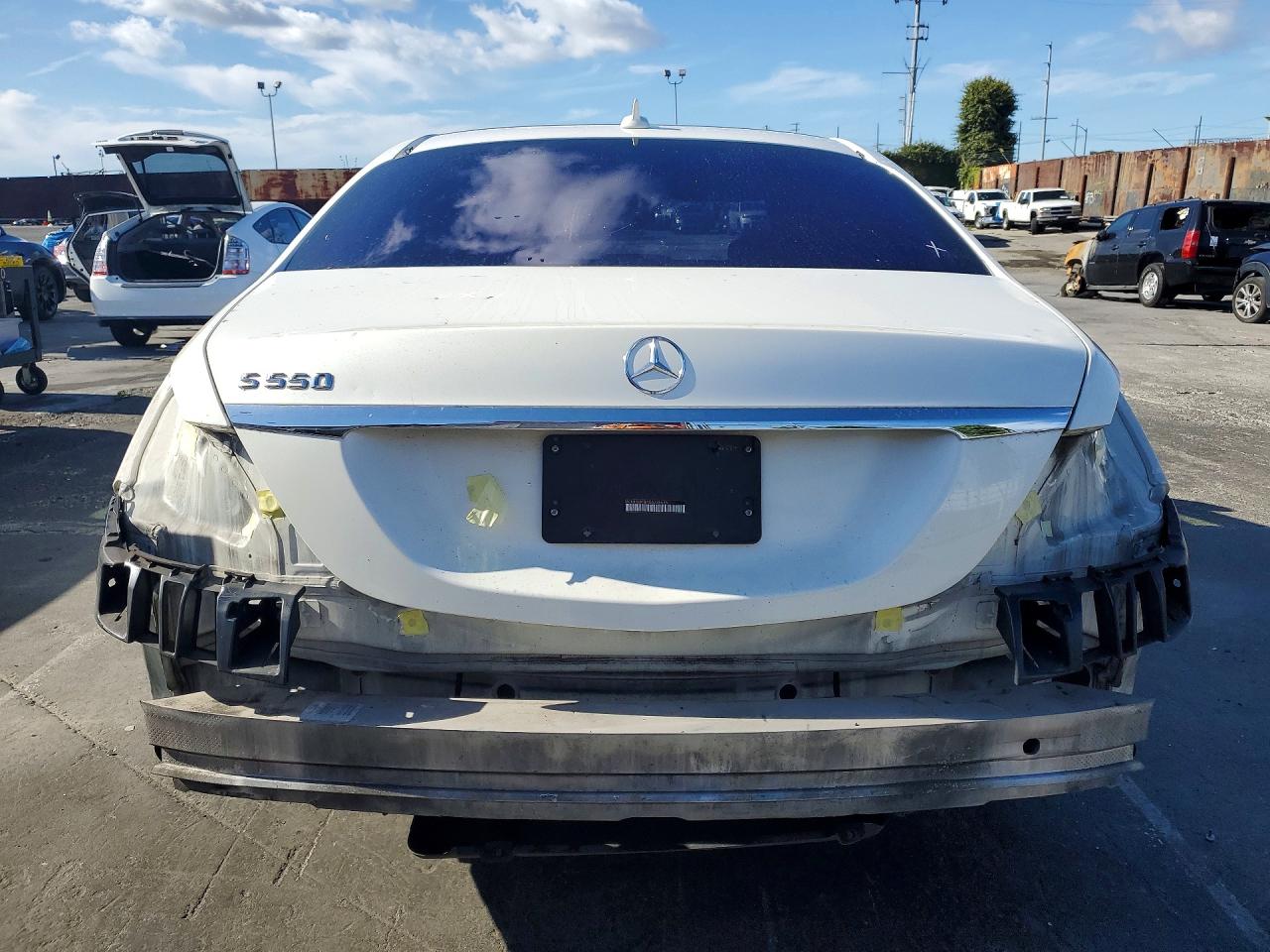 Mercedes-Benz S-Class 550