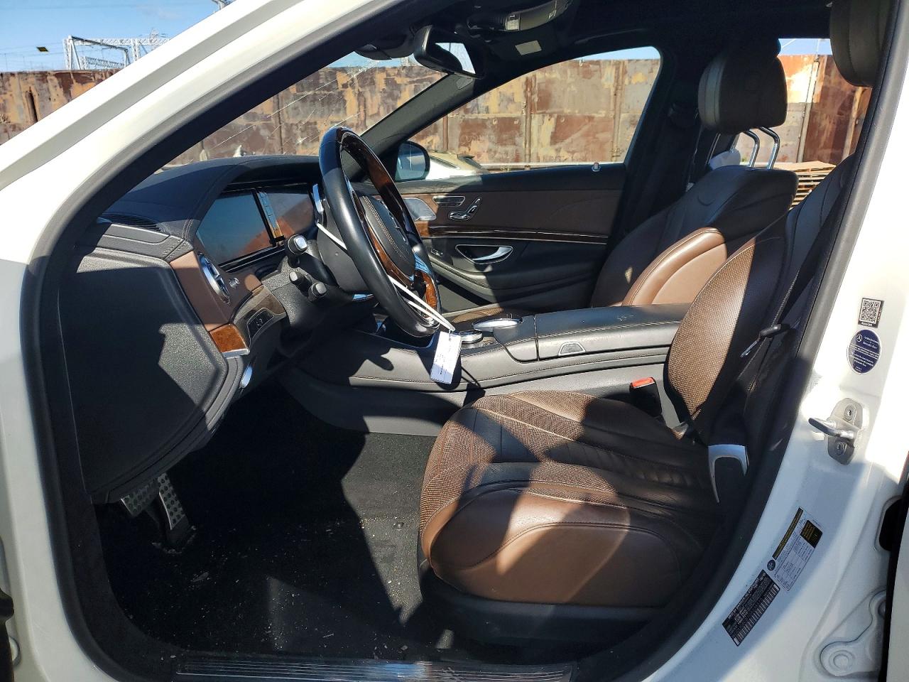 Mercedes-Benz S-Class 550