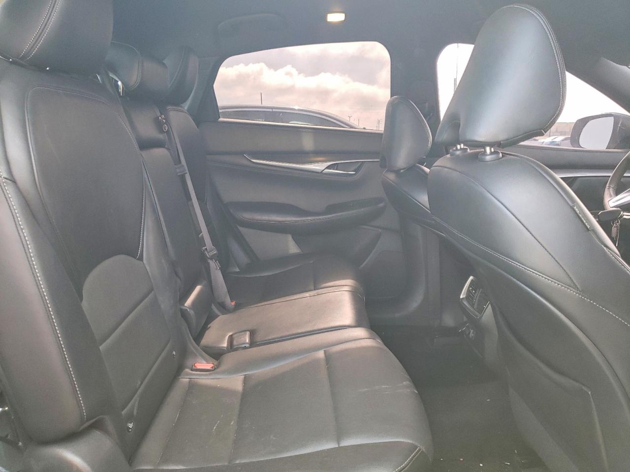 INFINITI Qx Luxe