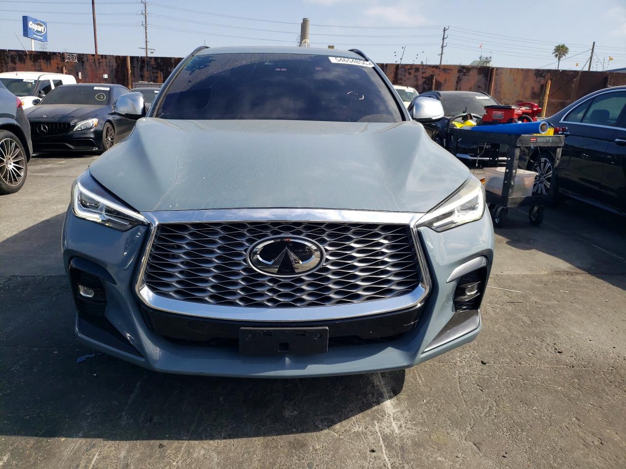 INFINITI Qx Luxe