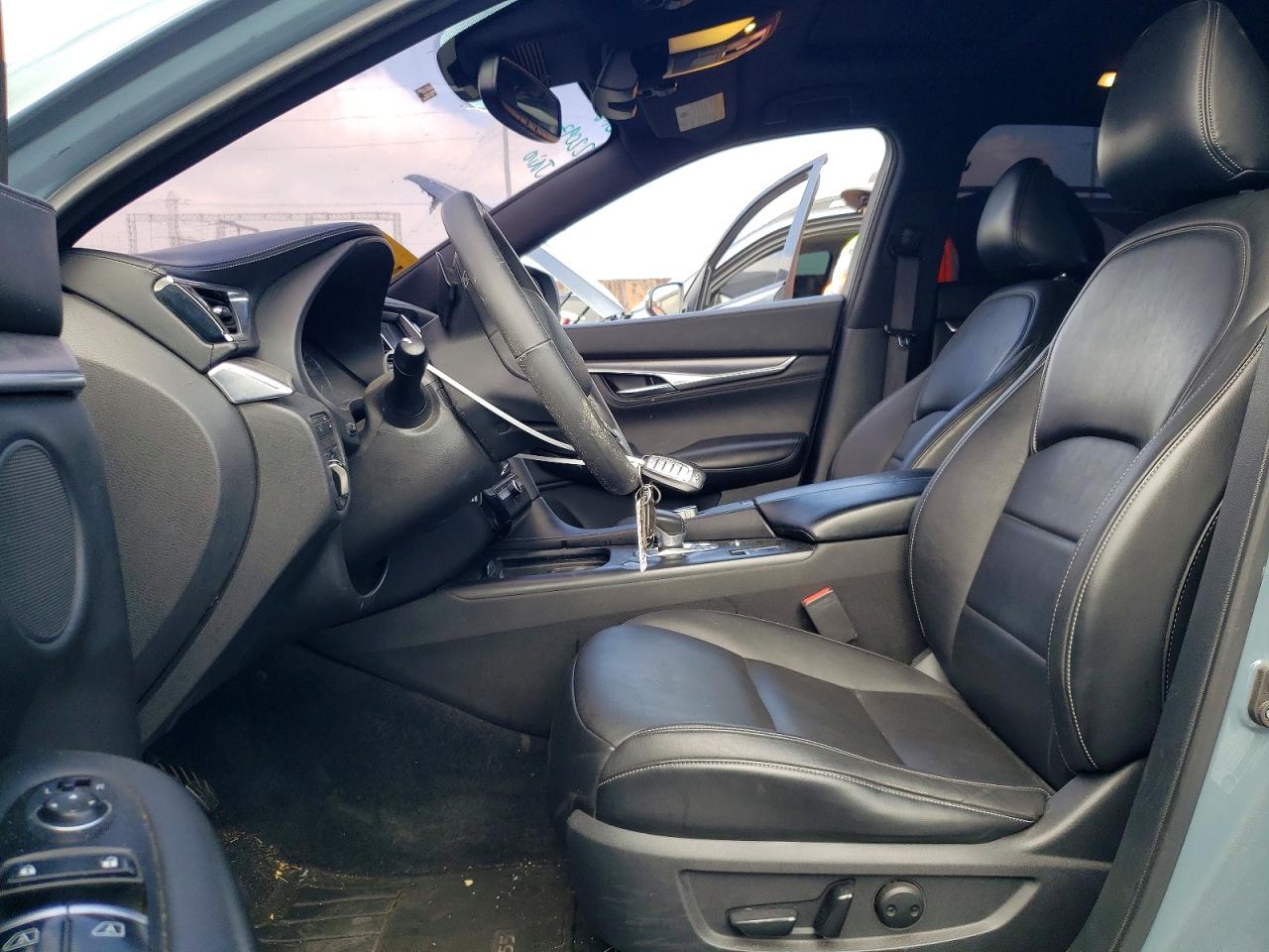 INFINITI Qx Luxe