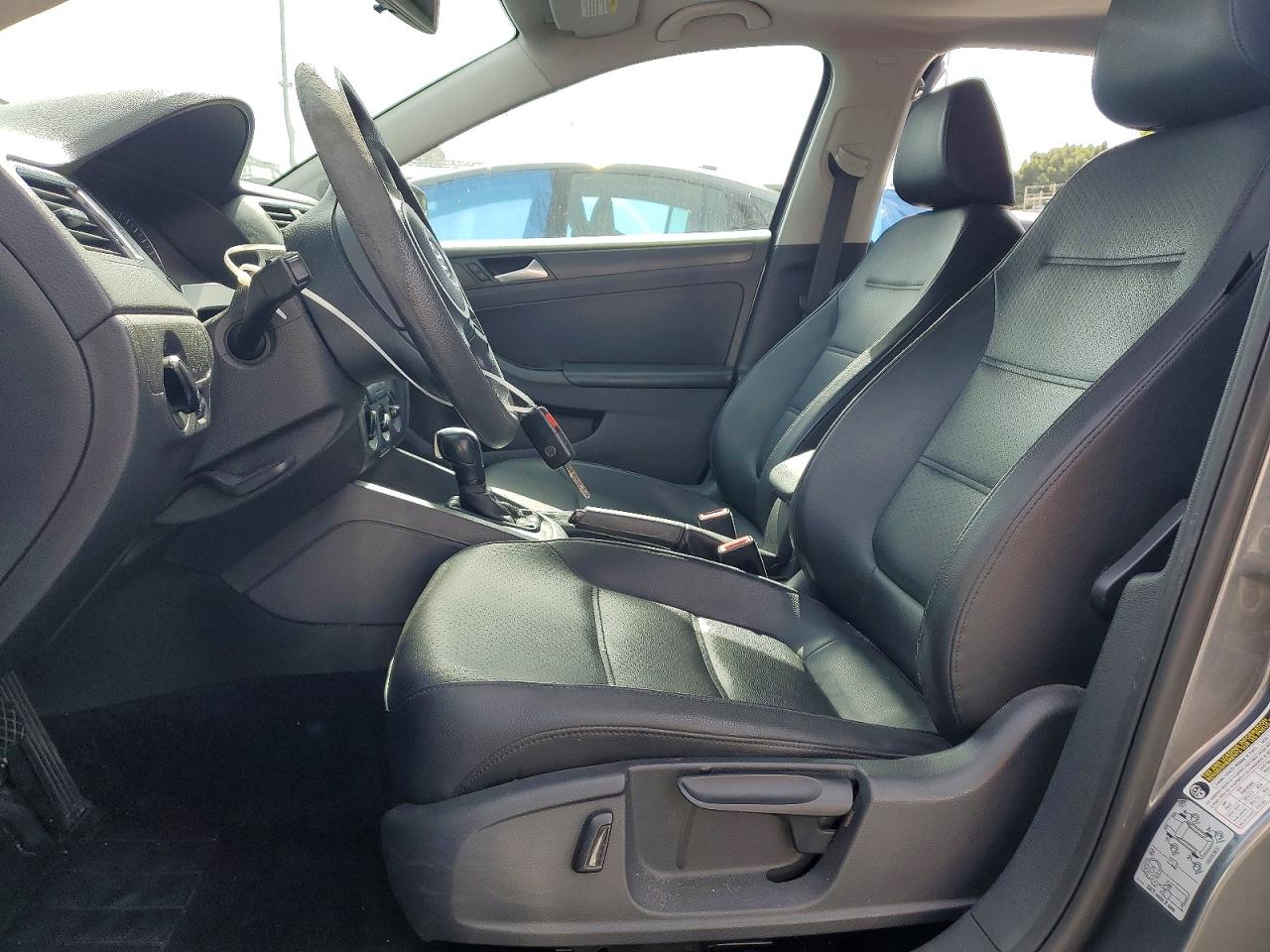 Volkswagen Jetta Se