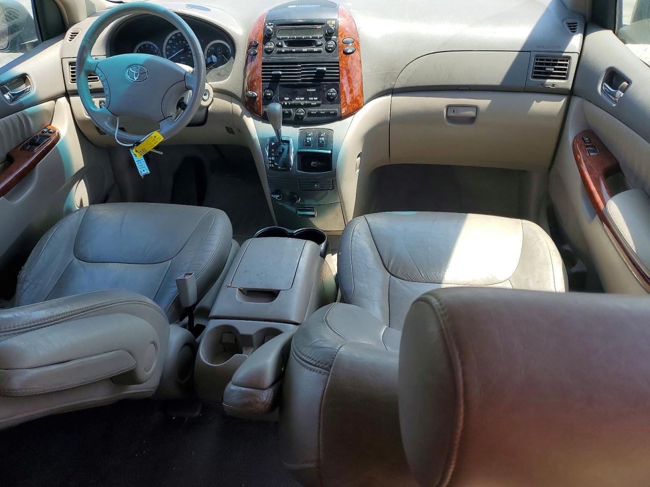 Toyota Sienna Xle 7 Passenger