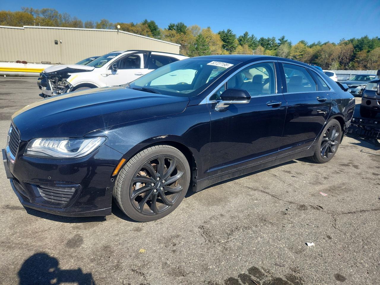 Salvage Lincoln MKZ Image