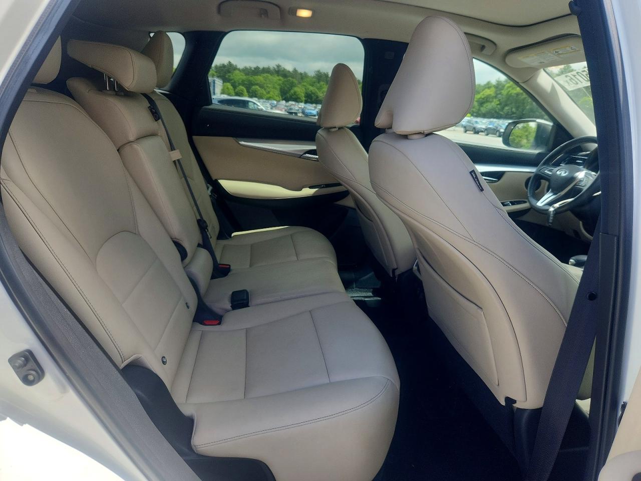 INFINITI Qx Luxe
