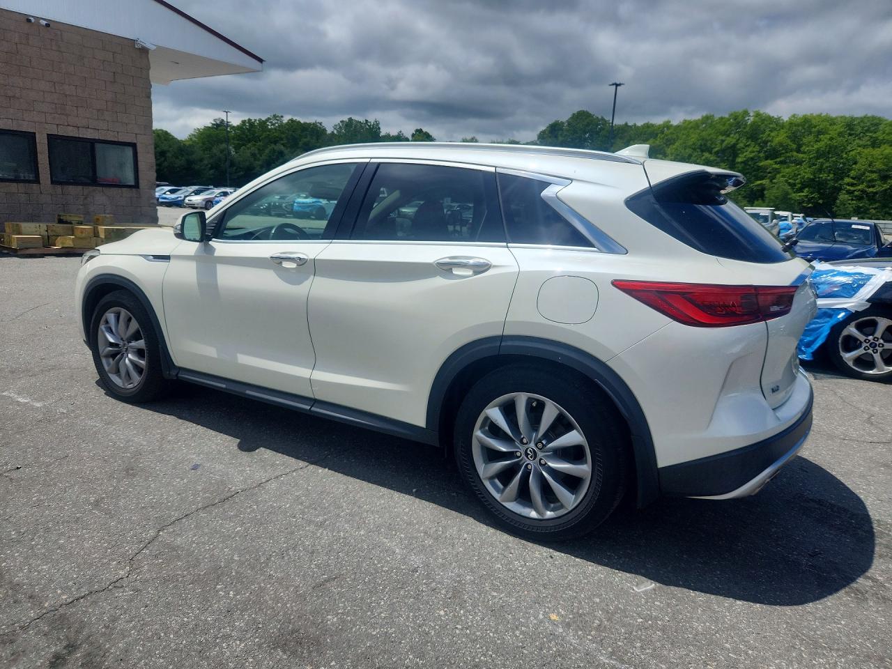 INFINITI Qx Luxe