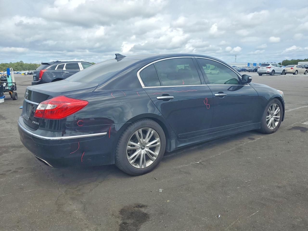 Hyundai Genesis 3.8l