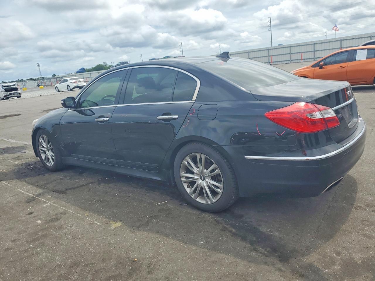 Hyundai Genesis 3.8l
