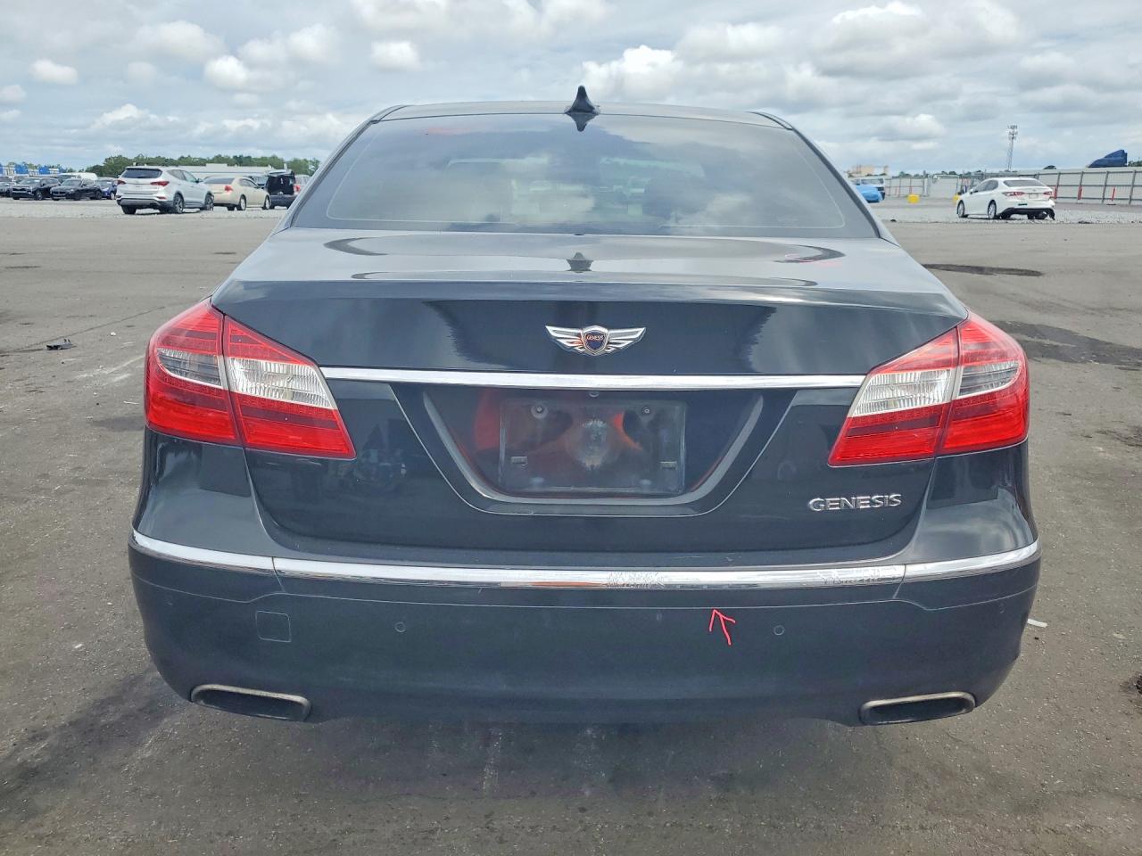 Hyundai Genesis 3.8l