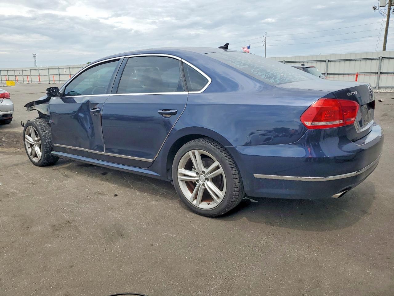 Volkswagen Passat Sel