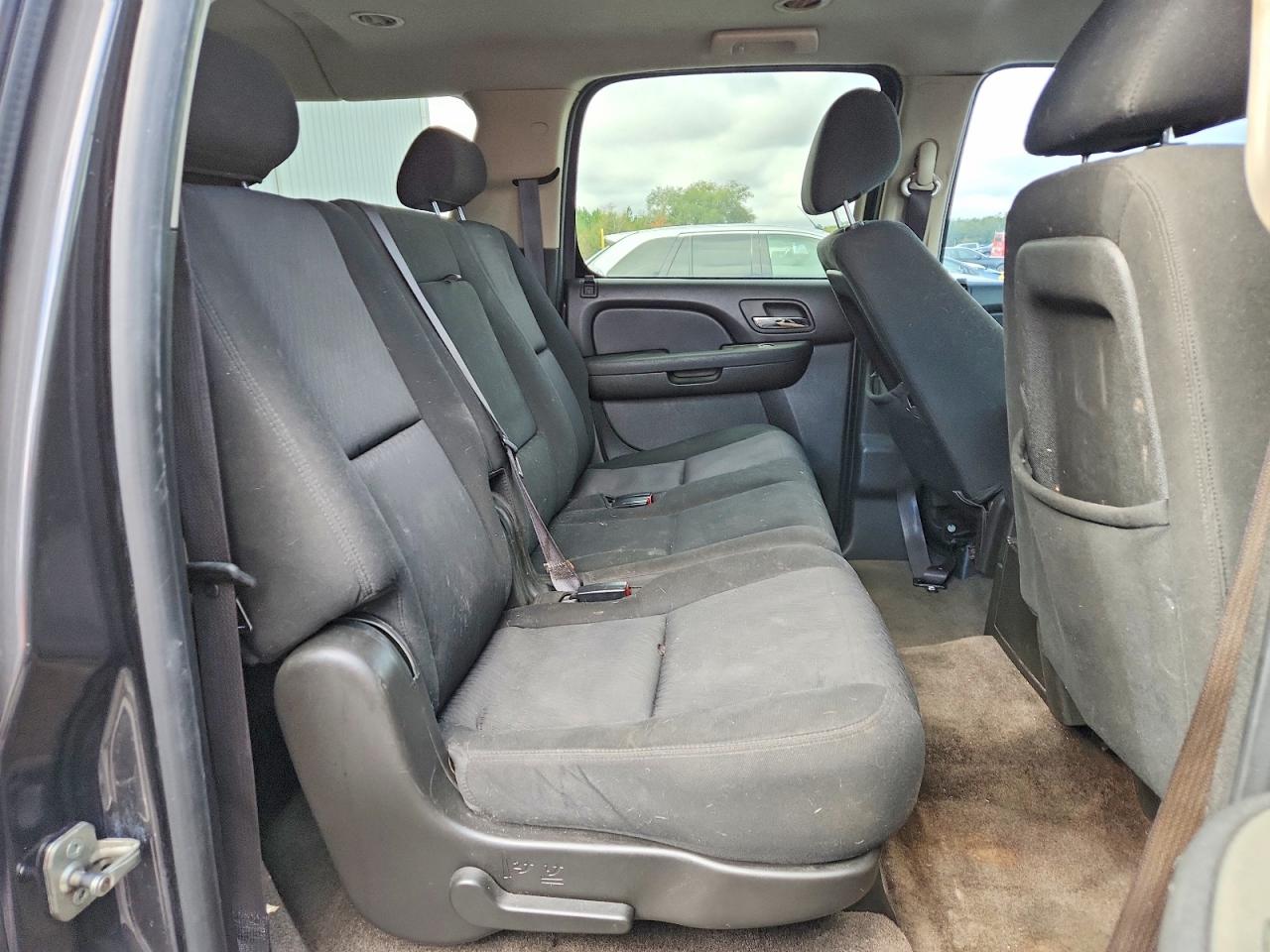 Chevrolet Suburban C1500 Ls