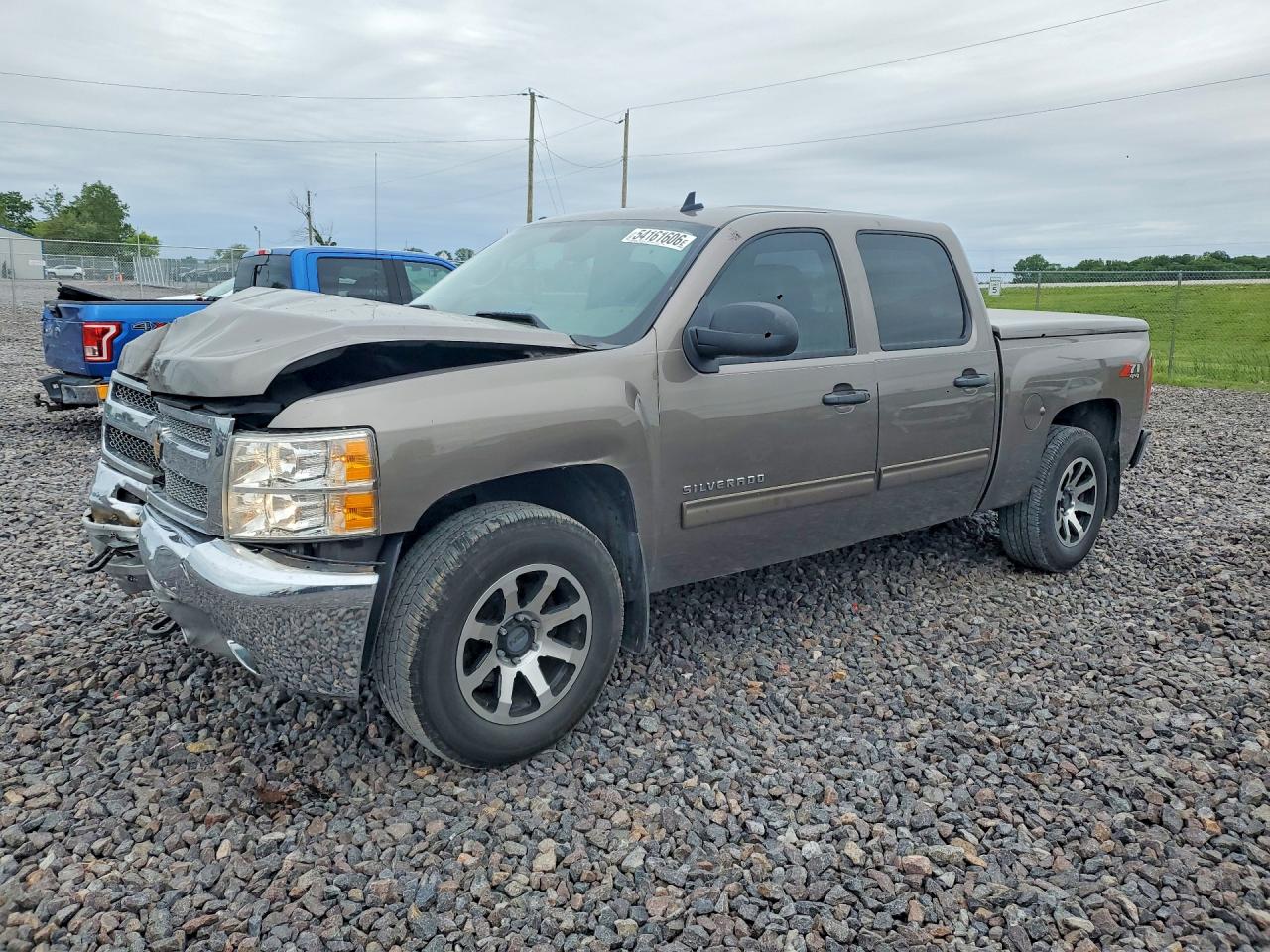 Salvage Chevrolet Silverado Image