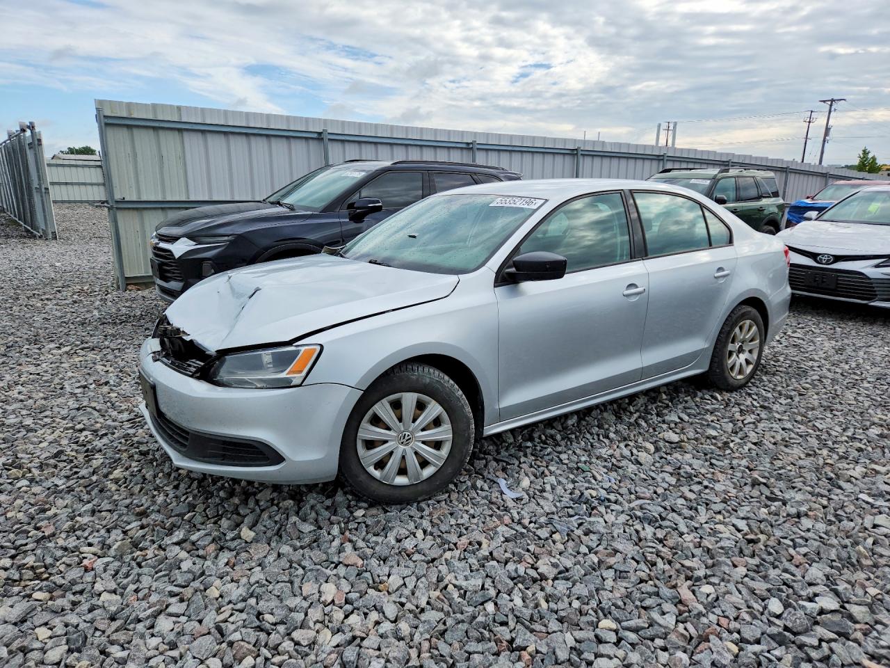 Salvage Volkswagen Jetta Image