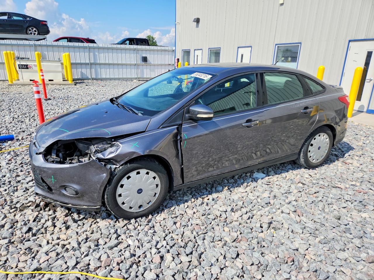 Salvage Ford Focus Image