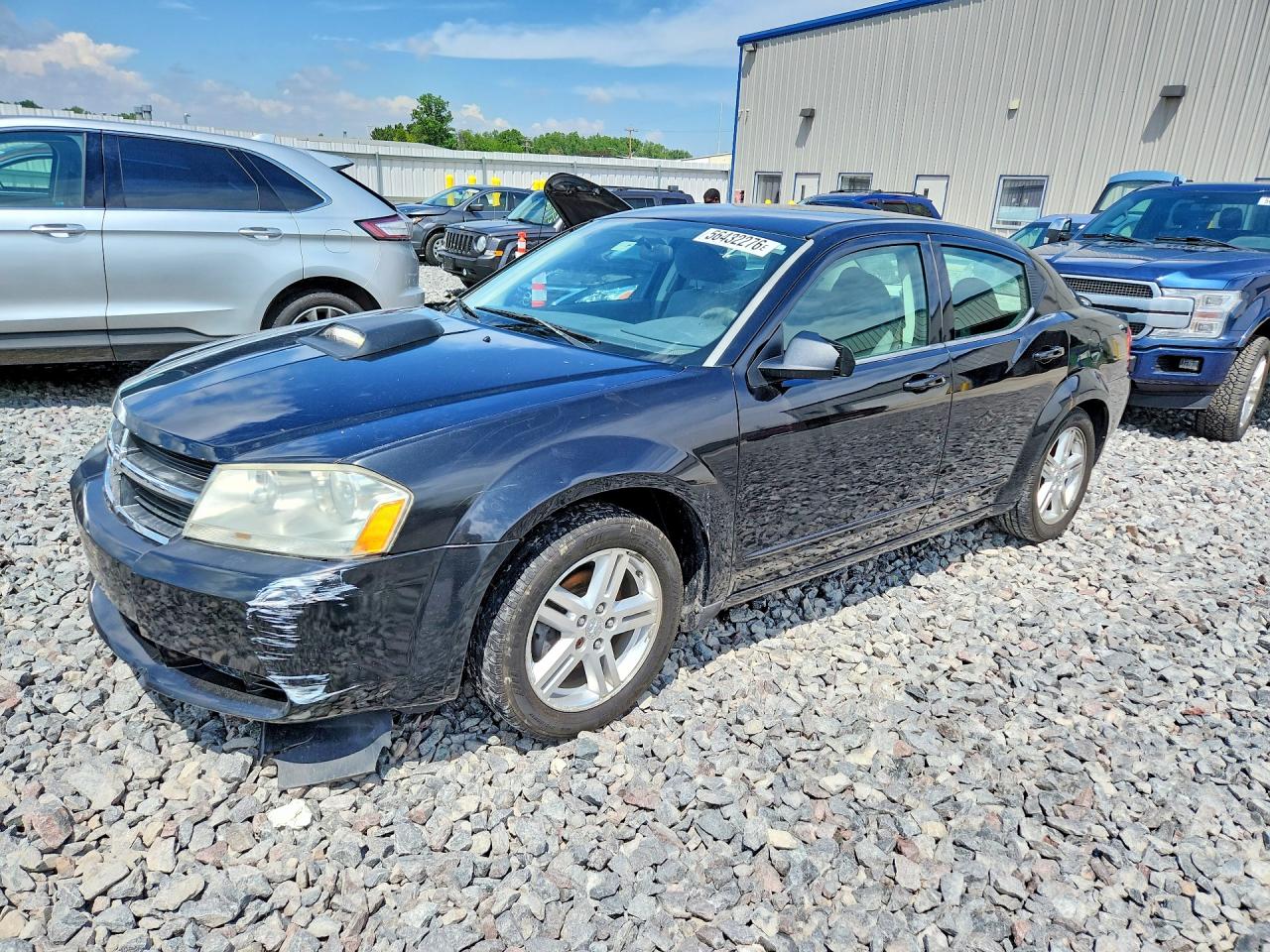 Salvage Dodge Avenger Image