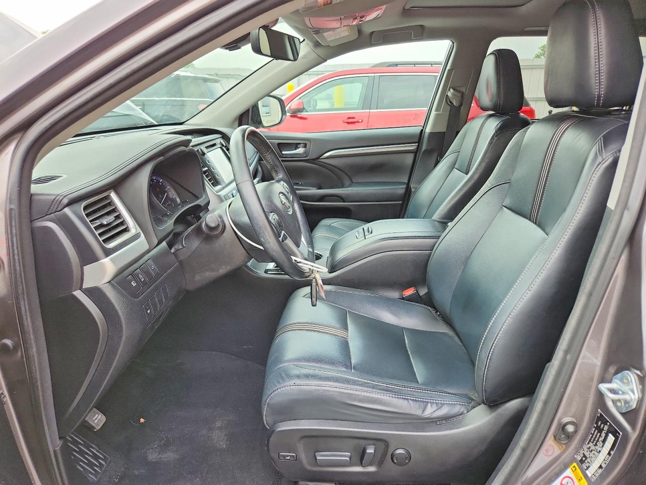 Toyota Highlander Se