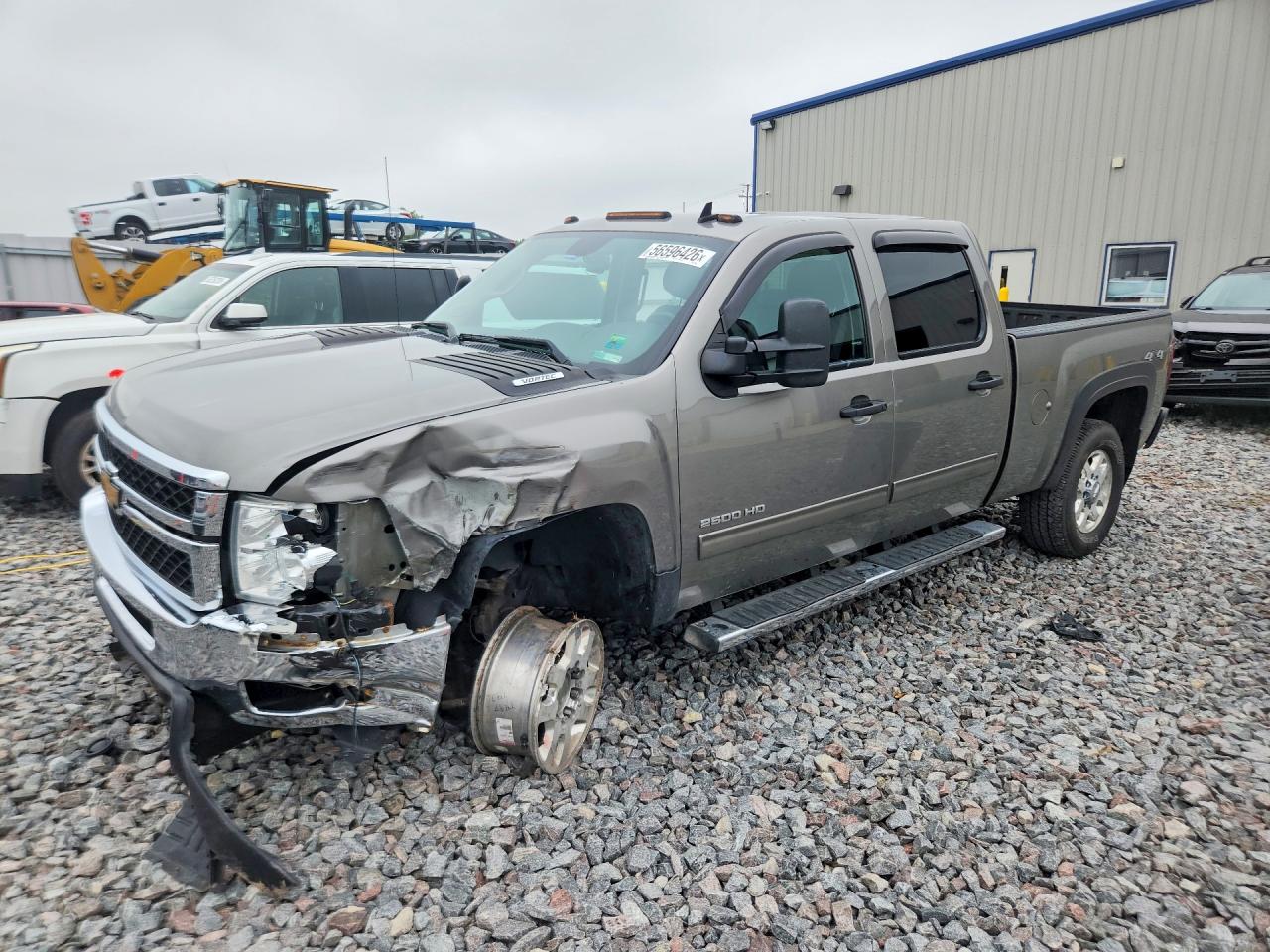 Salvage Chevrolet Silverado Image