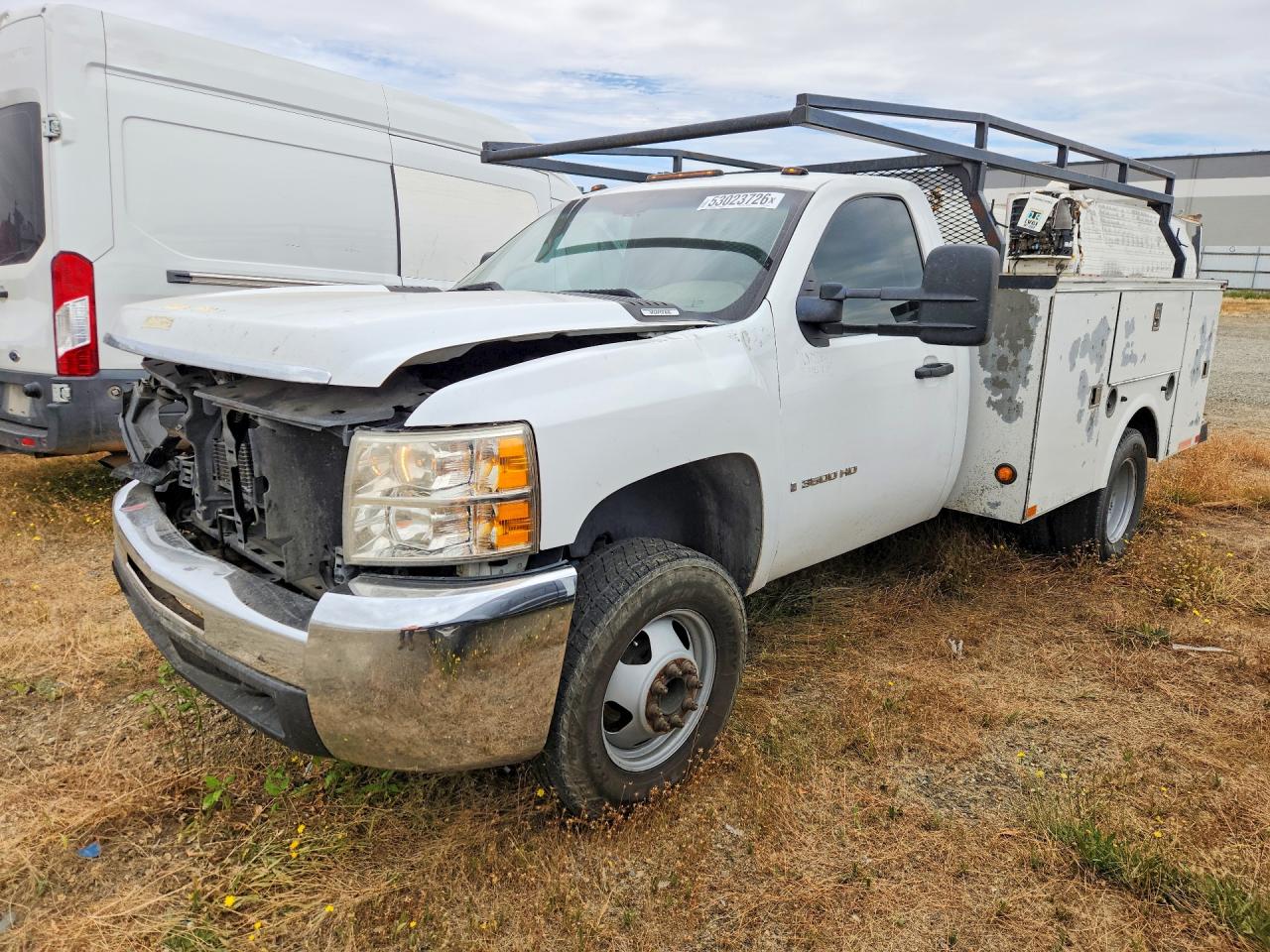Salvage Chevrolet Silverado Image