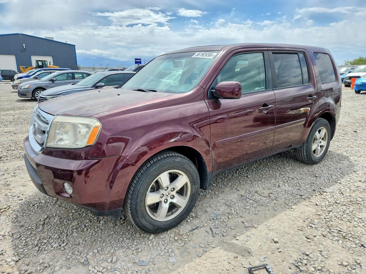 Salvage Honda Pilot Image